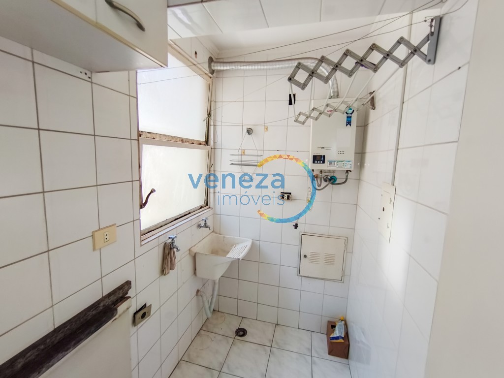 Apartamento à venda no bairro Centro de Londrina com 60m<sup>2</sup> útil, 2 quartos, 1 vaga de garagem