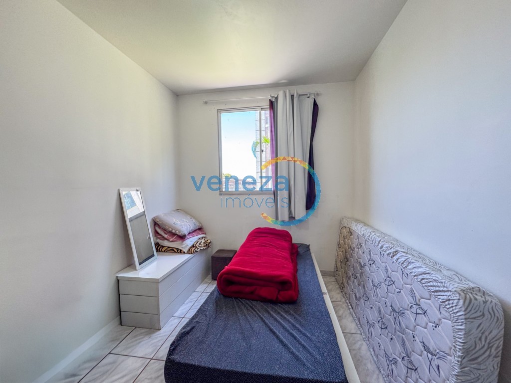 Apartamento à venda no bairro Hipica de Londrina com 45m<sup>2</sup> útil, 2 quartos, 1 vaga de garagem