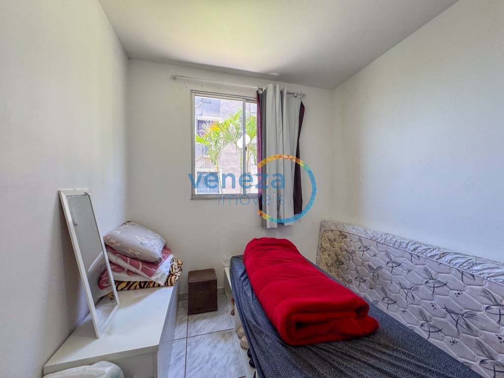 Apartamento à venda no bairro Hipica de Londrina com 45m<sup>2</sup> útil, 2 quartos, 1 vaga de garagem