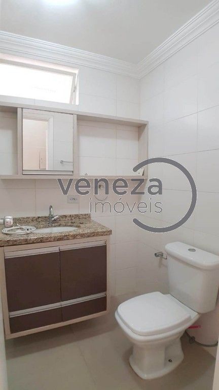 Apartamento à venda no bairro Centro de Londrina com 88m<sup>2</sup> útil, 3 quartos, 1 vaga de garagem