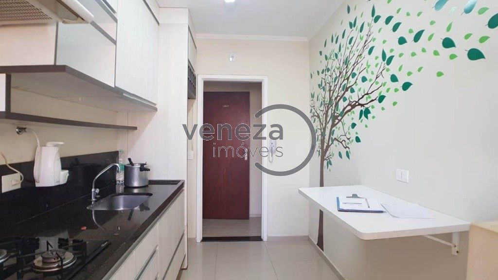 Apartamento à venda no bairro Centro de Londrina com 88m<sup>2</sup> útil, 3 quartos, 1 vaga de garagem