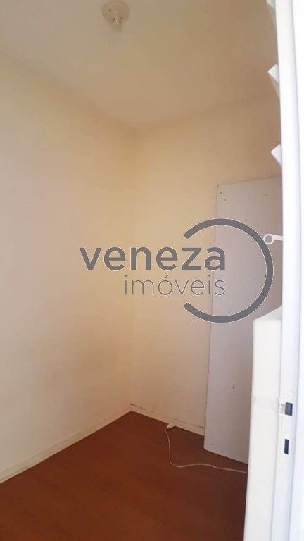 Apartamento à venda no bairro Centro de Londrina com 88m<sup>2</sup> útil, 3 quartos, 1 vaga de garagem