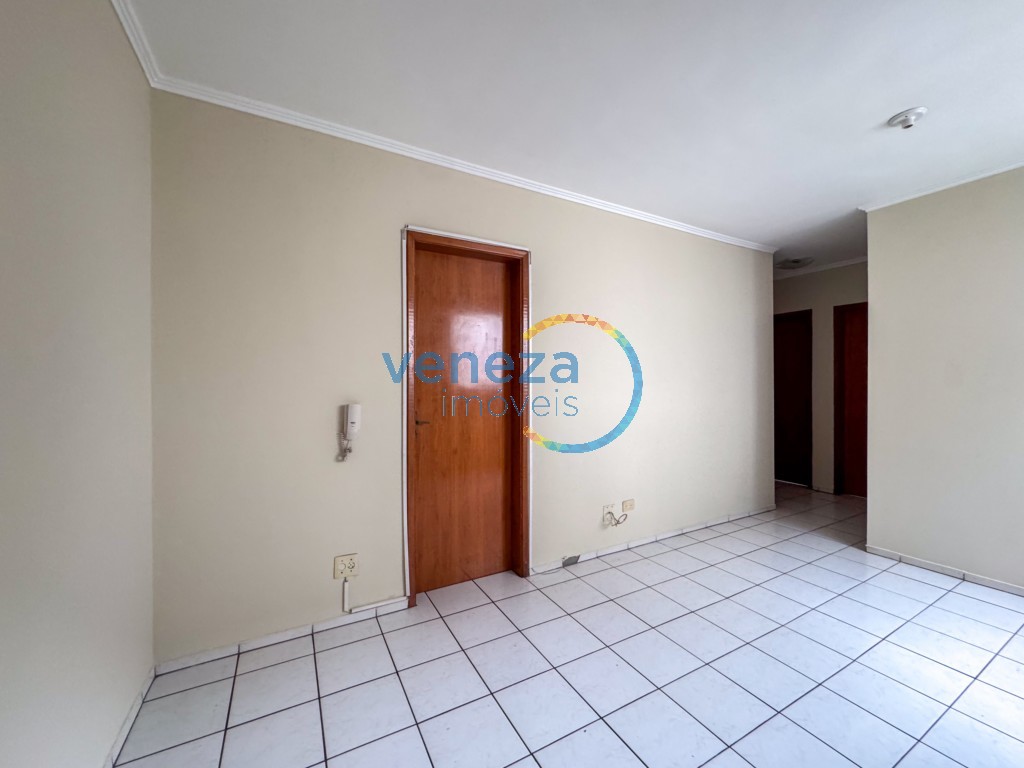 Apartamento para venda no Centro em Londrina com 90,86m² por R$ 250.000,00  - Foto 3