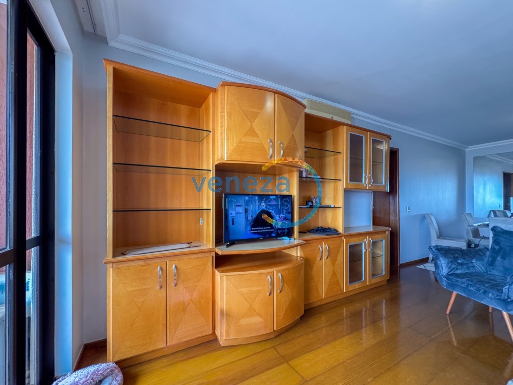 Apartamento à venda no bairro Agari de Londrina com 115m<sup>2</sup> útil, 2 quartos, 1 vaga de garagem