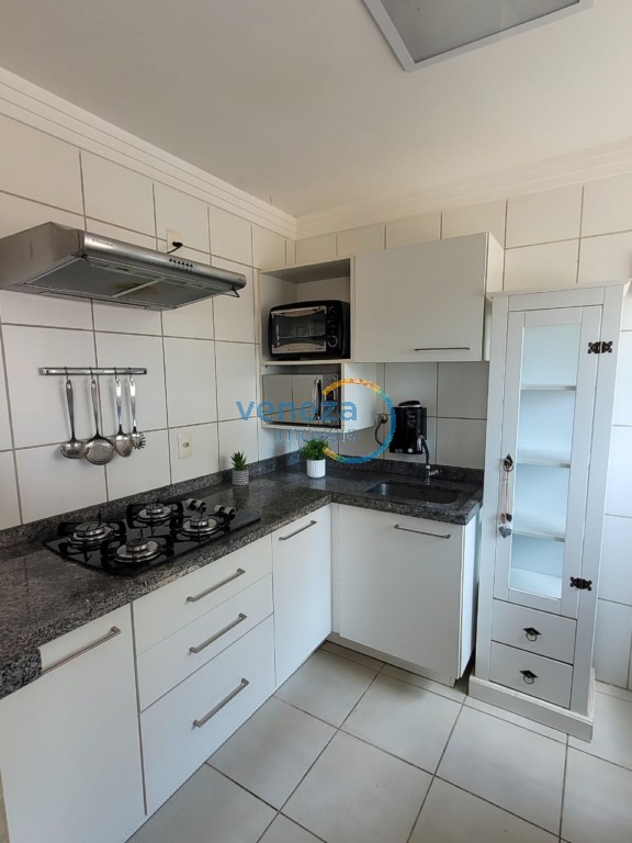 Apartamento para locação no bairro Centro de Londrina com 45.95m<sup>2</sup> útil, 1 quarto, 1 vaga de garagem