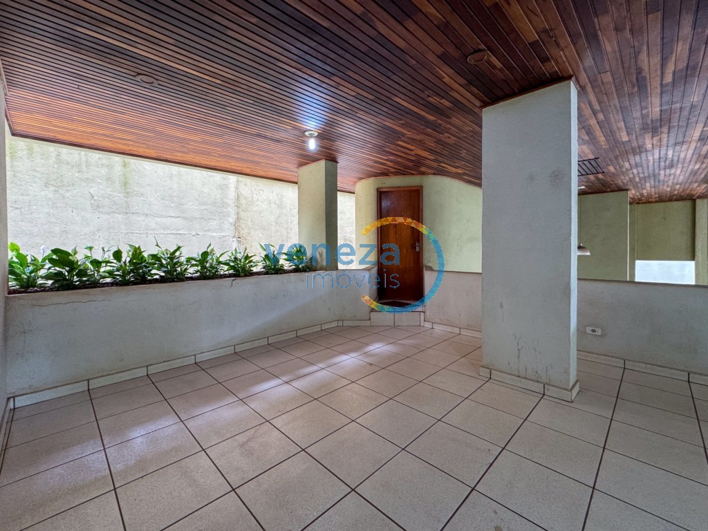 Apartamento para locação no bairro Centro de Londrina com 27.84m<sup>2</sup> útil, 1 quarto