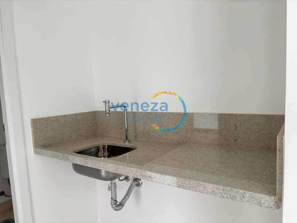 Sala para locação no bairro Gleba Palhano de Londrina com 70m<sup>2</sup> útil, 1 vaga de garagem