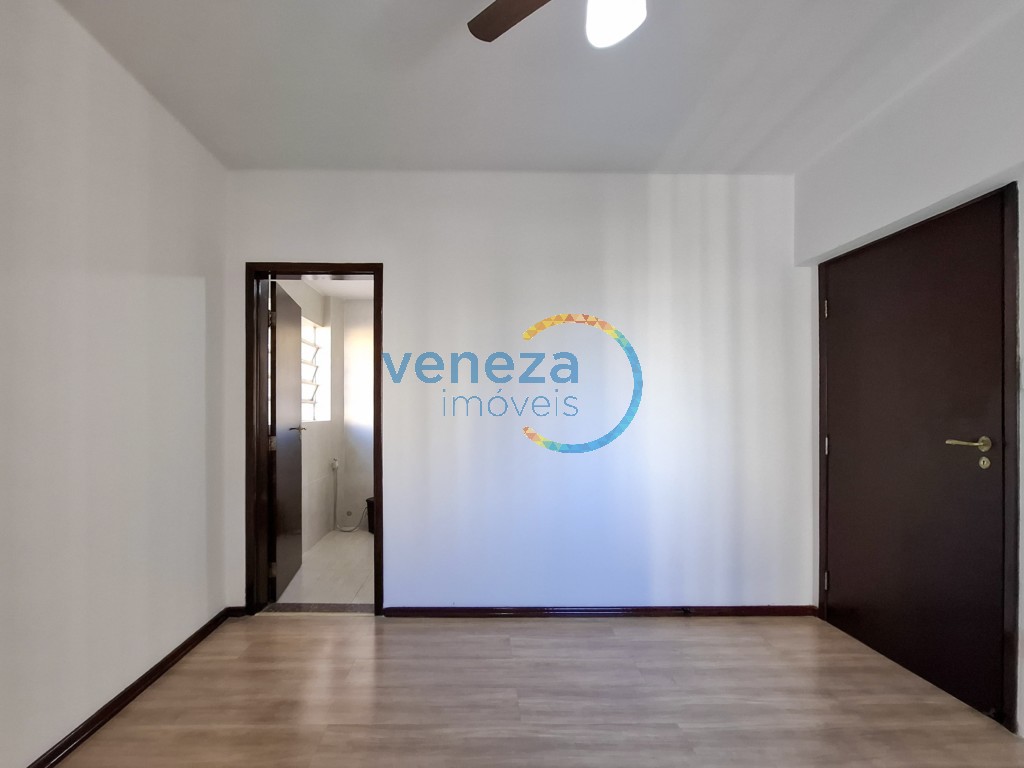 Apartamento para locação no bairro Centro de Londrina com 141.49m<sup>2</sup> útil, 3 quartos, 1 vaga de garagem