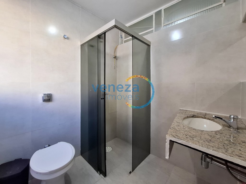 Apartamento para locação no bairro Centro de Londrina com 141.49m<sup>2</sup> útil, 3 quartos, 1 vaga de garagem