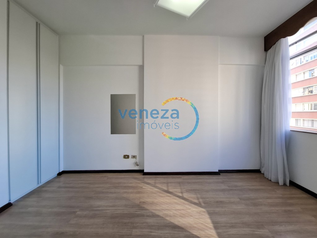 Apartamento para locação no bairro Centro de Londrina com 141.49m<sup>2</sup> útil, 3 quartos, 1 vaga de garagem