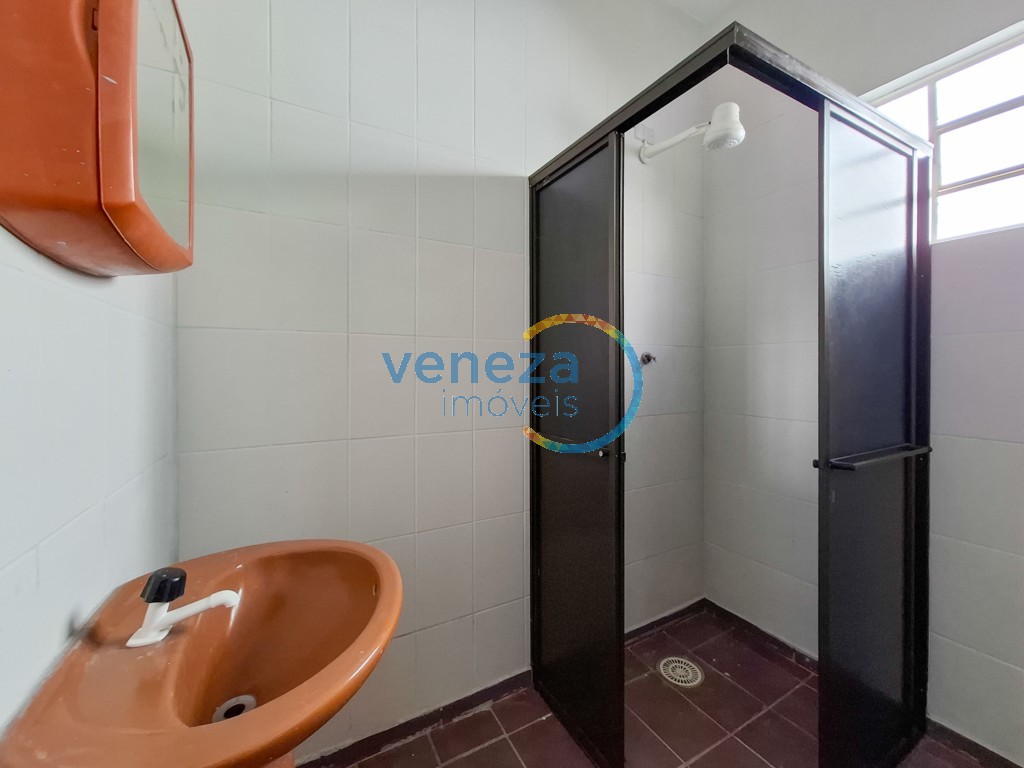 Casa Residencial à venda no bairro Londrilar de Londrina com 120m<sup>2</sup> útil, 3 quartos, 1 vaga de garagem