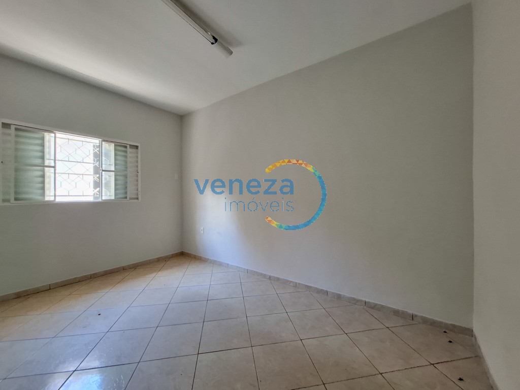 Casa Residencial à venda no bairro Londrilar de Londrina com 120m<sup>2</sup> útil, 3 quartos, 1 vaga de garagem