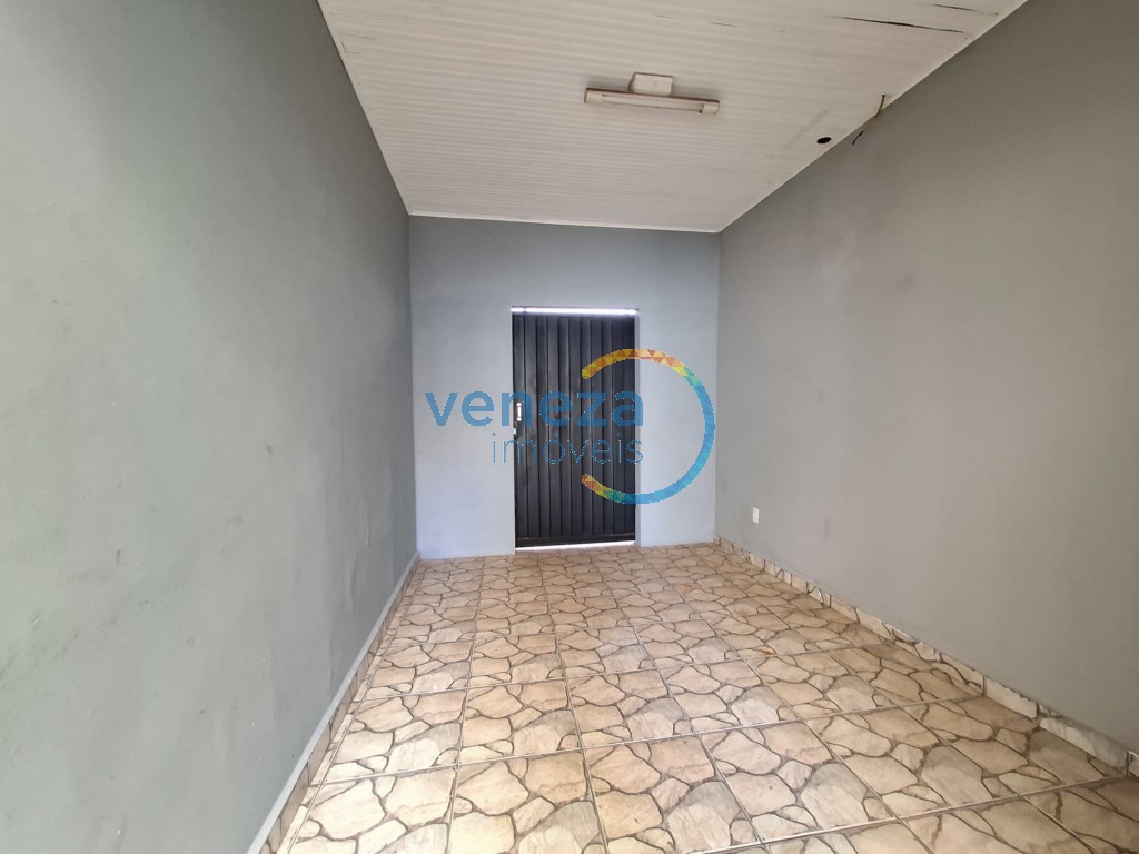 Casa Residencial à venda no bairro Londrilar de Londrina com 120m<sup>2</sup> útil, 3 quartos, 1 vaga de garagem