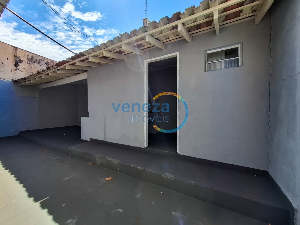 Casa Residencial à venda no bairro Londrilar de Londrina com 120m<sup>2</sup> útil, 3 quartos, 1 vaga de garagem