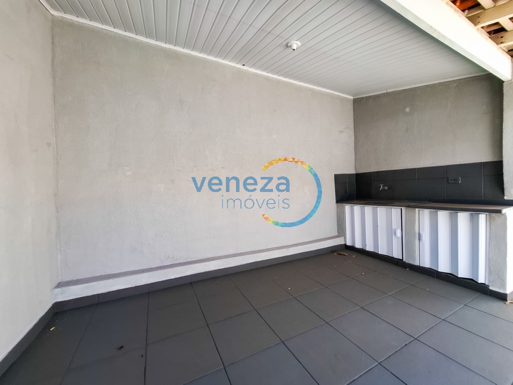 Casa Residencial à venda no bairro Londrilar de Londrina com 120m<sup>2</sup> útil, 3 quartos, 1 vaga de garagem