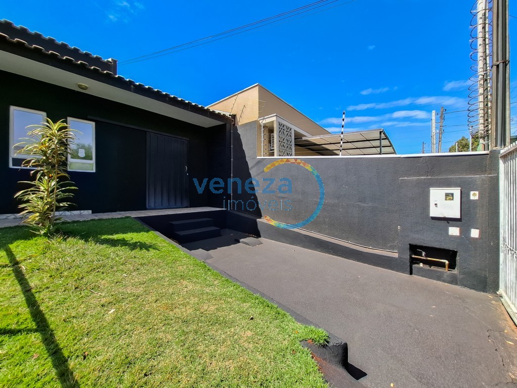 Casa Residencial à venda no bairro Londrilar de Londrina com 120m<sup>2</sup> útil, 3 quartos, 1 vaga de garagem