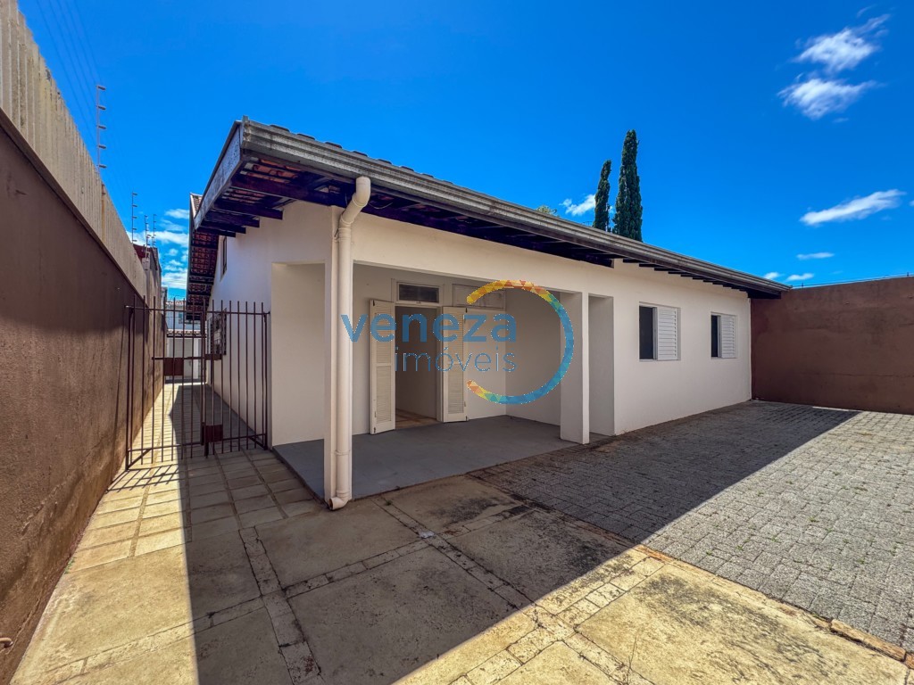 Casa Comercial à venda no bairro Quebec de Londrina com 213.5m<sup>2</sup> útil, 2 vagas de garagem