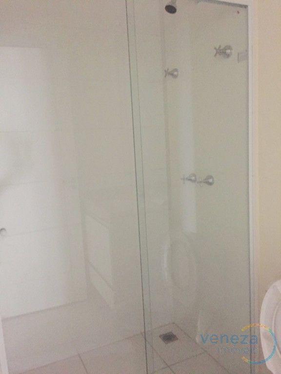 Apartamento à venda no bairro Gleba Palhano de Londrina com 78.21m<sup>2</sup> útil, 2 quartos, 2 vagas de garagem