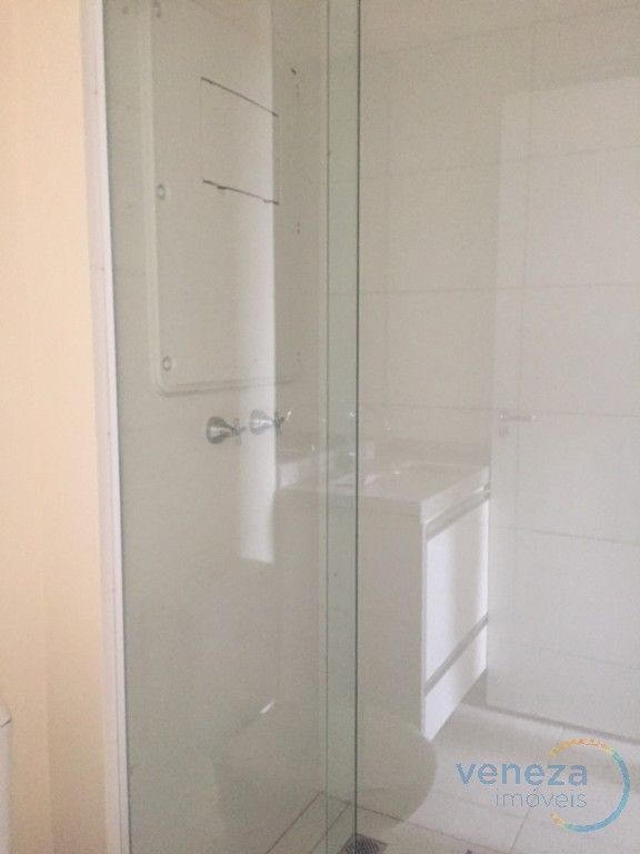 Apartamento à venda no bairro Gleba Palhano de Londrina com 78.21m<sup>2</sup> útil, 2 quartos, 2 vagas de garagem