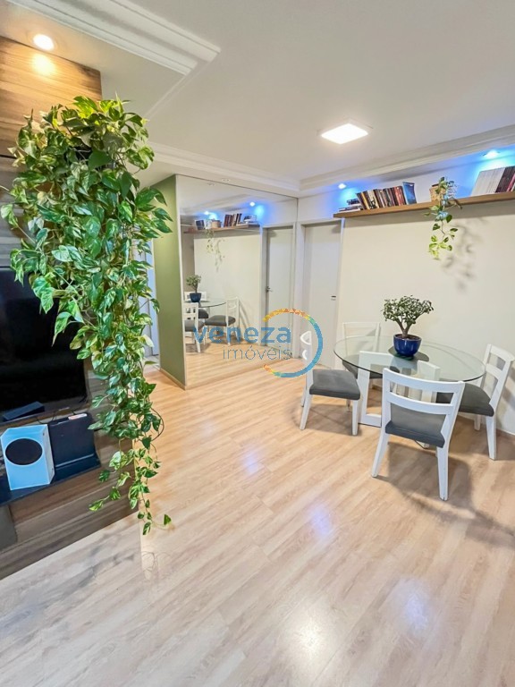 Apartamento para venda no Gleba Fazenda Palhano em Londrina com 96,22m² por R$ 400.000,00