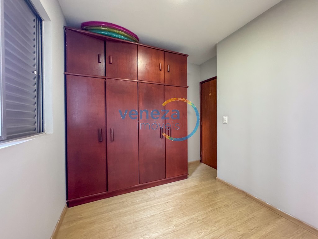 Apartamento para locação no bairro Centro de Londrina com 76m<sup>2</sup> útil, 3 quartos, 1 vaga de garagem
