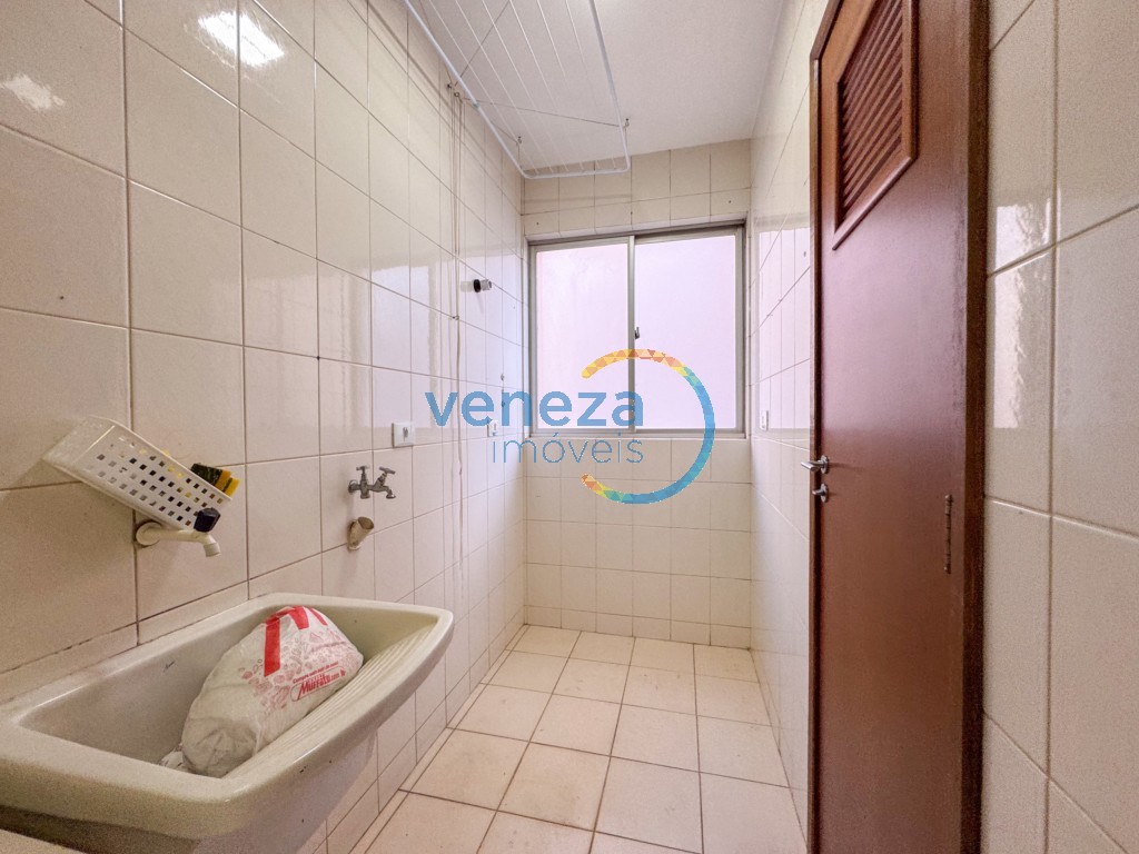 Apartamento para locação no bairro Centro de Londrina com 76m<sup>2</sup> útil, 3 quartos, 1 vaga de garagem