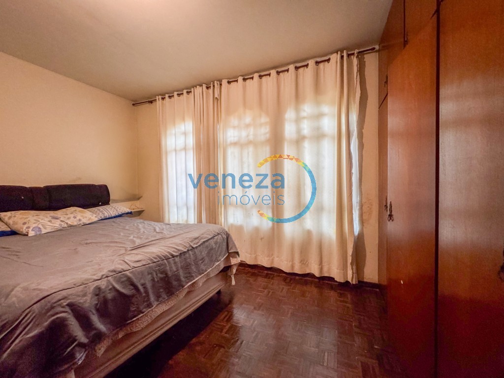 Casa Residencial à venda no bairro Leonor de Londrina com 183m<sup>2</sup> útil, 4 quartos, 3 vagas de garagem