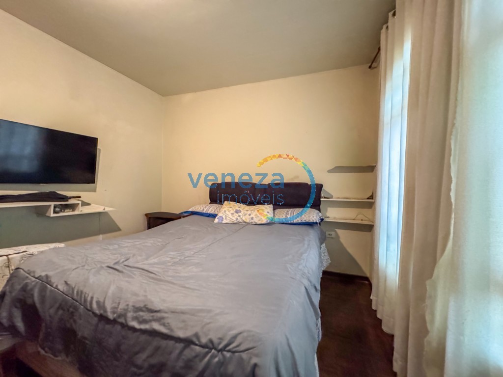 Casa Residencial à venda no bairro Leonor de Londrina com 183m<sup>2</sup> útil, 4 quartos, 3 vagas de garagem