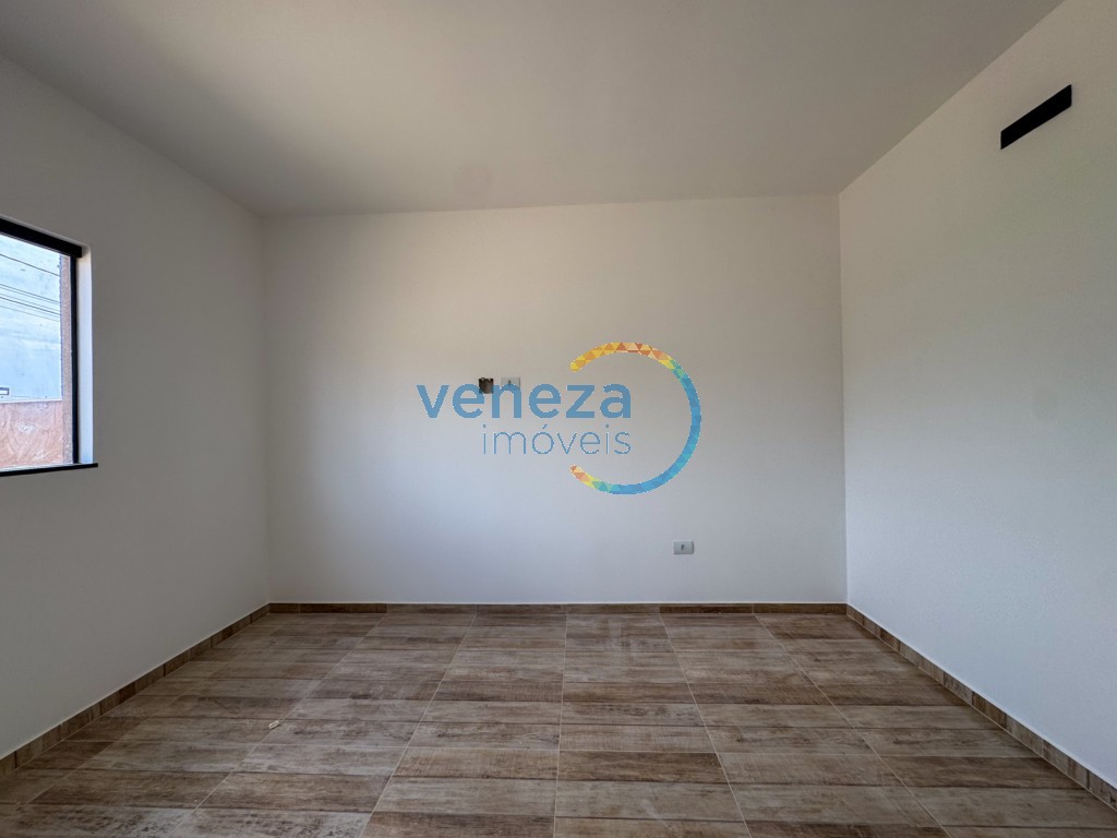 Casa Residencial à venda no bairro Heimtal de Londrina com 103m<sup>2</sup> útil, 3 quartos, 1 vaga de garagem