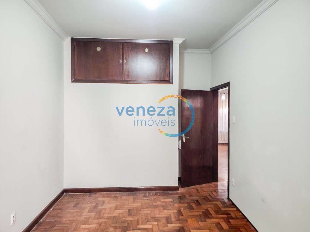 Casa Comercial à venda no bairro Bela Vista de Londrina com 190.2m<sup>2</sup> útil, 1 vaga de garagem