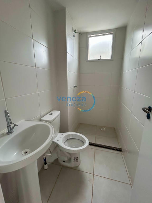 Apartamento à venda no bairro Maria Celina de Londrina com 45.3m<sup>2</sup> útil, 2 quartos, 1 vaga de garagem