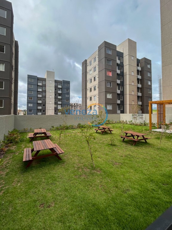 Apartamento à venda no bairro Maria Celina de Londrina com 45.3m<sup>2</sup> útil, 2 quartos, 1 vaga de garagem