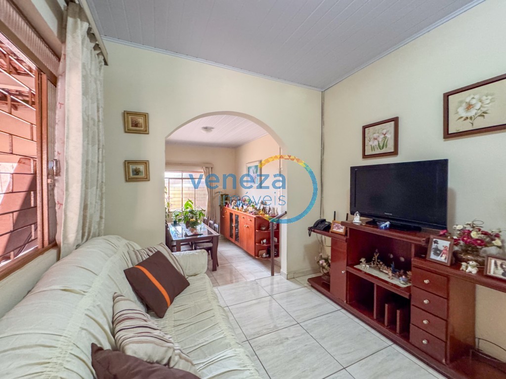 Casa Residencial para venda no bairro Milton Gavetti de Londrina - Foto 4