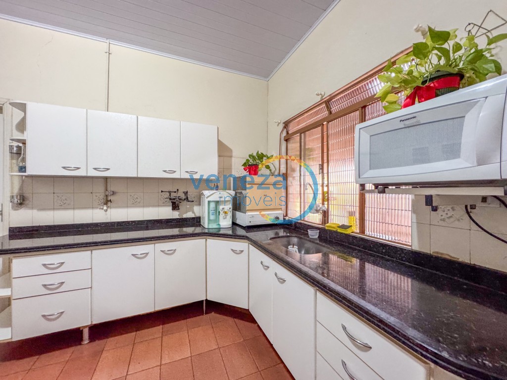 Casa Residencial para venda no bairro Milton Gavetti de Londrina - Foto 26