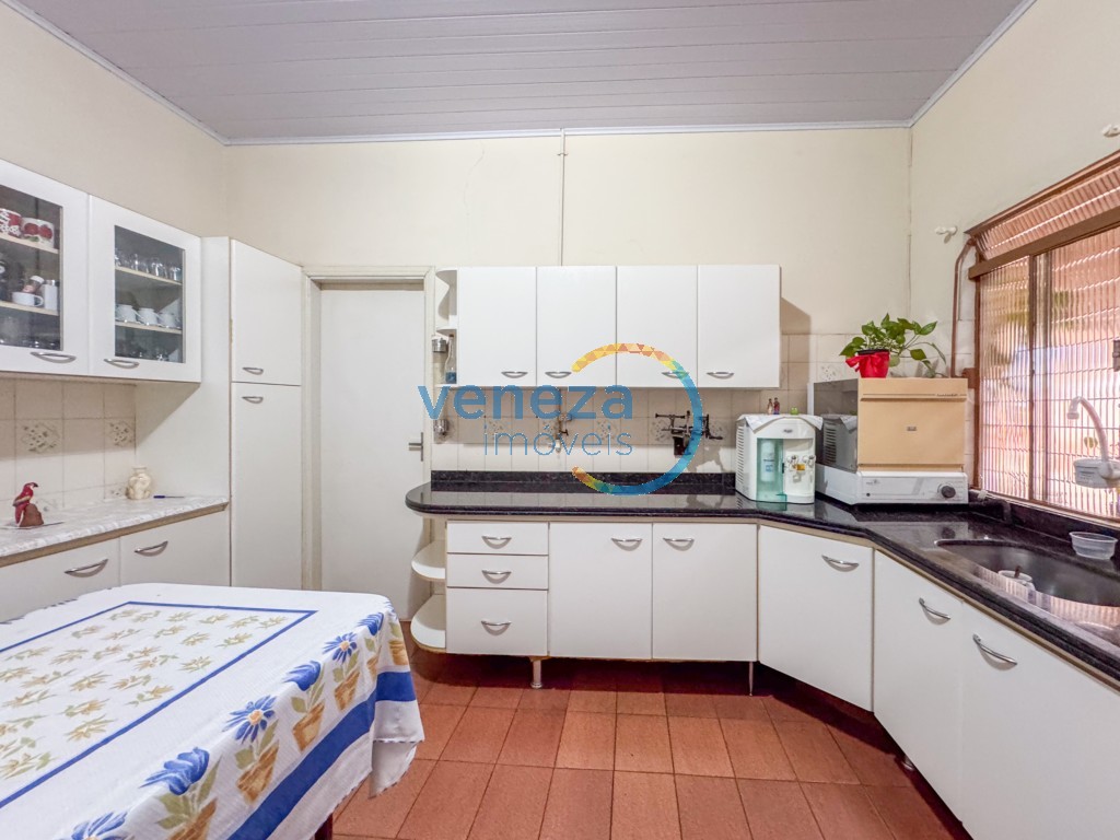 Casa Residencial para venda no bairro Milton Gavetti de Londrina - Foto 27