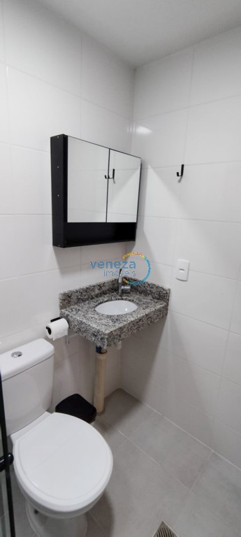 Apartamento para locação no bairro Gleba Palhano de Londrina com 47m<sup>2</sup> útil, 2 quartos, 1 vaga de garagem