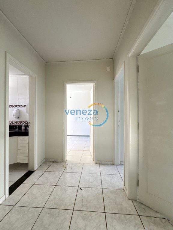 Casa Comercial à venda no bairro Centro de Londrina com 250m<sup>2</sup> útil, 1 vaga de garagem