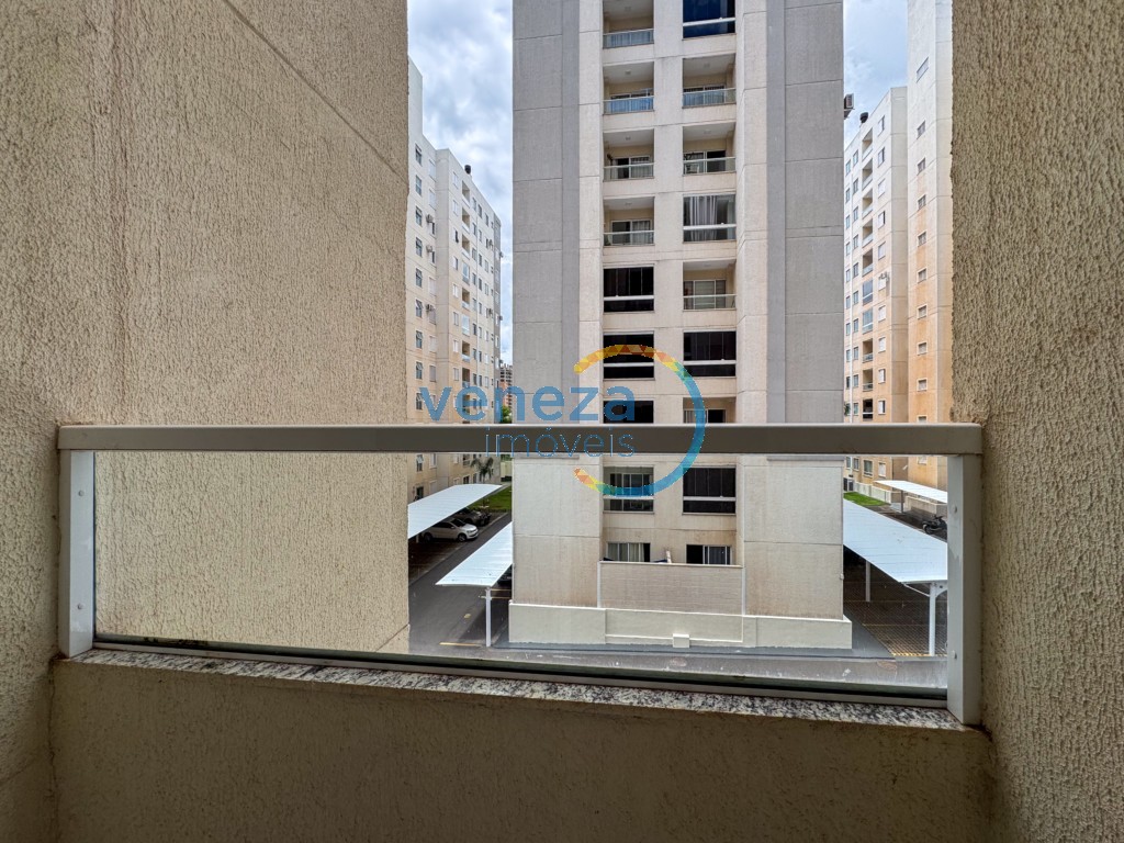 Apartamento para locação no bairro Gleba Palhano de Londrina com 46m<sup>2</sup> útil, 2 quartos, 1 vaga de garagem