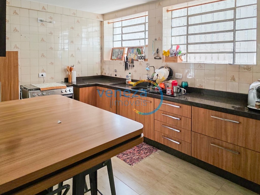 Casa Residencial para venda no bairro Andrade de Londrina - Foto 4