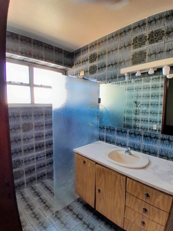 Apartamento para locação no bairro Centro de Londrina com 467.09m<sup>2</sup> útil, 5 quartos, 2 vagas de garagem - Foto 21