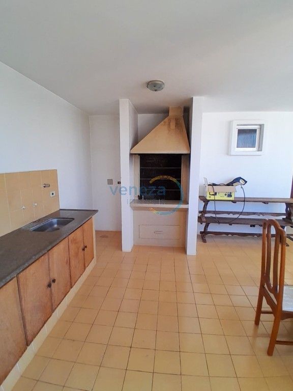 Apartamento para locação no bairro Centro de Londrina com 467.09m<sup>2</sup> útil, 5 quartos, 2 vagas de garagem - Foto 28