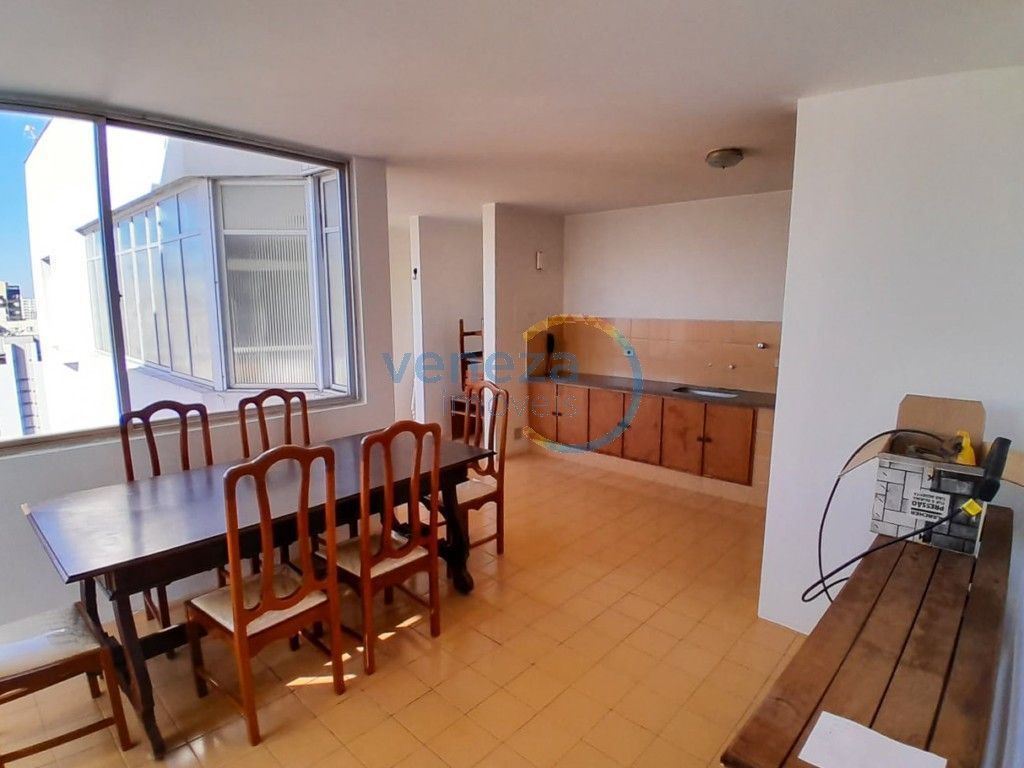 Apartamento para locação no bairro Centro de Londrina com 467.09m<sup>2</sup> útil, 5 quartos, 2 vagas de garagem - Foto 29