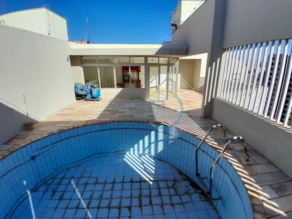 Apartamento para locação no bairro Centro de Londrina com 467.09m<sup>2</sup> útil, 5 quartos, 2 vagas de garagem - Foto 35