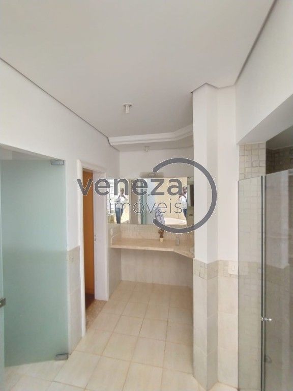 Casa Residencial para venda no bairro Parque Residencial Alcant de Londrina - Foto 6
