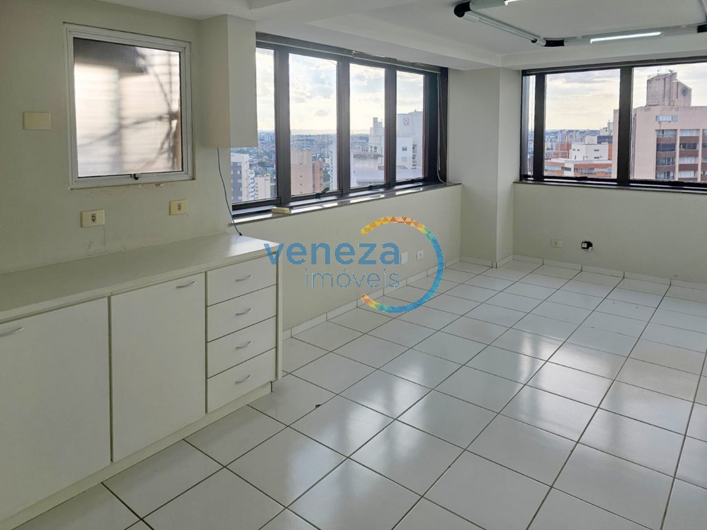 Sala para locacao no Centro em Londrina com 78m² por R$ 3.000,00  - Foto 3