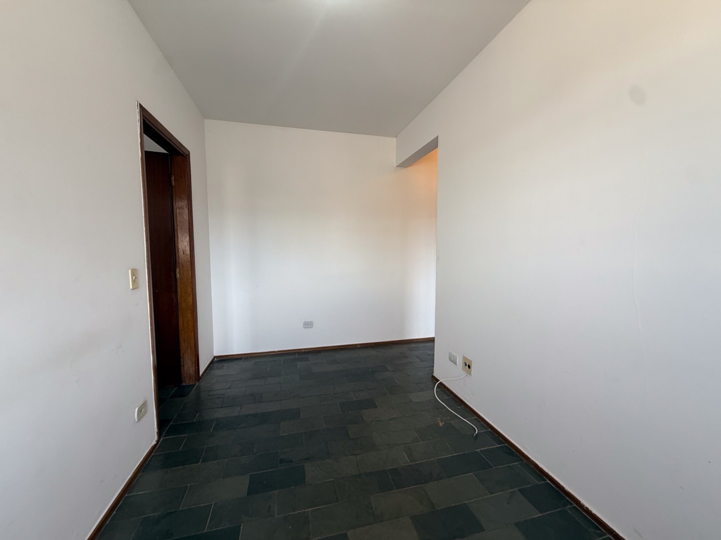 Apartamento para locação no bairro Centro de Londrina - Foto 6