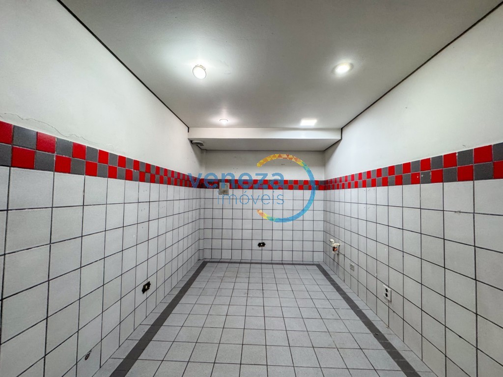 Salão-loja para locação no bairro Centro de Londrina - Foto 6