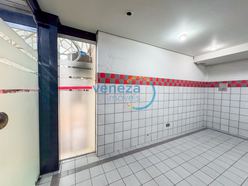 Salão-loja para locação no bairro Centro de Londrina - Foto 8