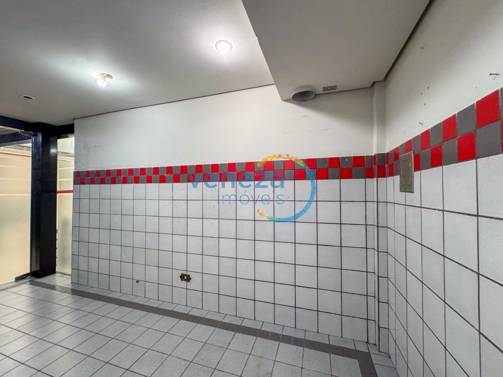 Salão-loja para locação no bairro Centro de Londrina - Foto 15