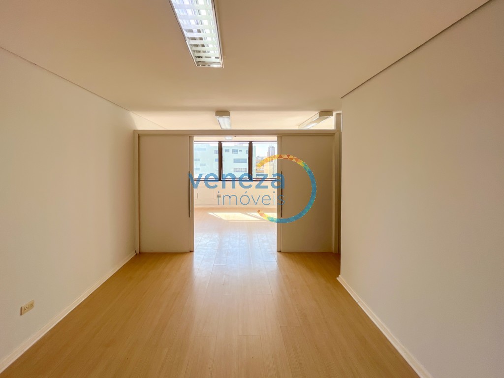 Sala para locacao no Centro em Londrina com 78,44m² por R$ 1.600,00 - Foto 2